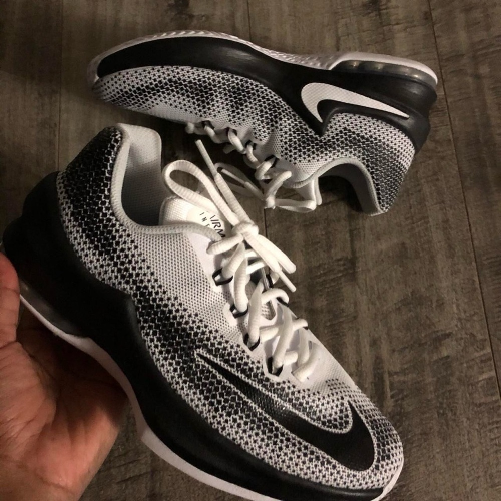 Nike Black and White Athletic Shoes